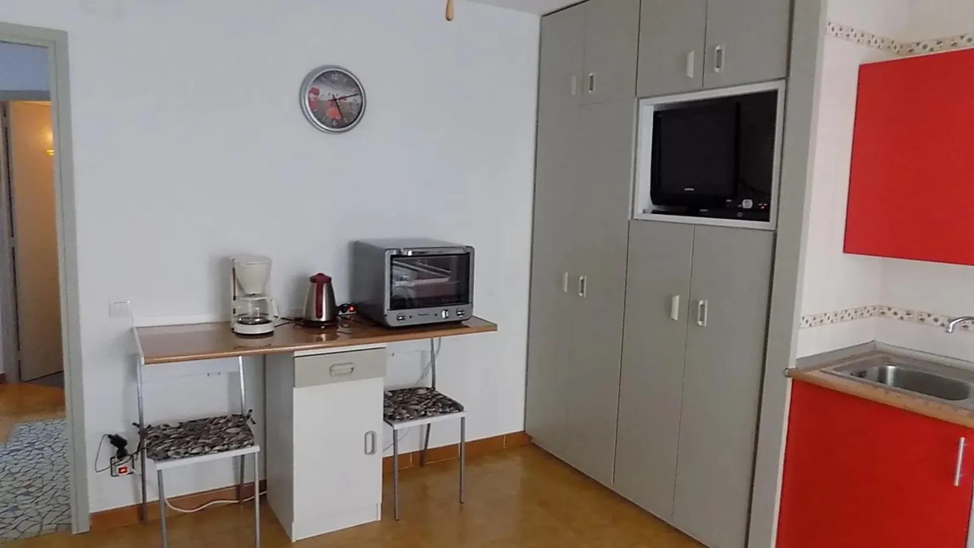 Modern Apartment In Empuriabrava 35 M² + Parking
