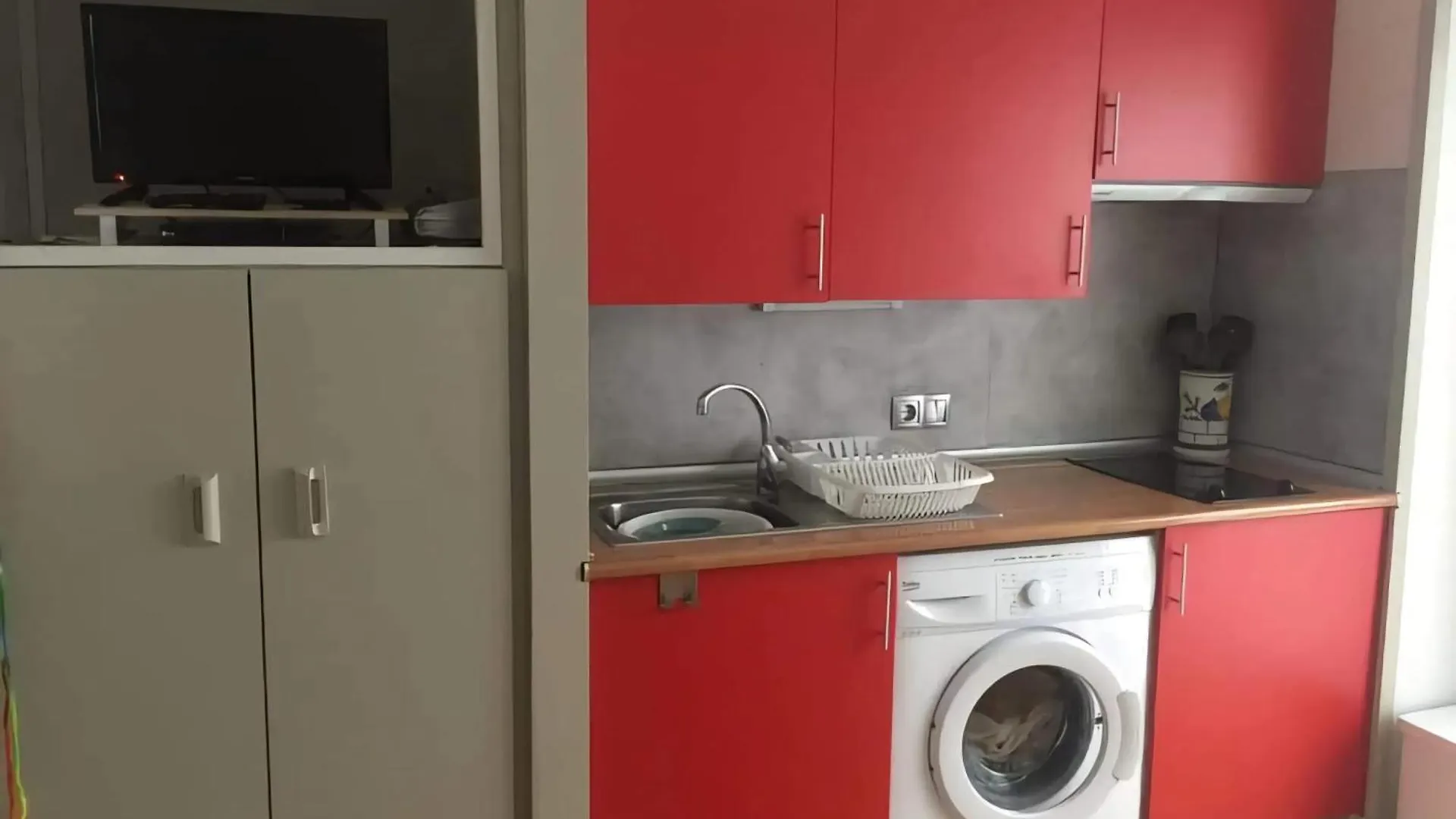 Modern Apartment In Empuriabrava 35 M² + Parking